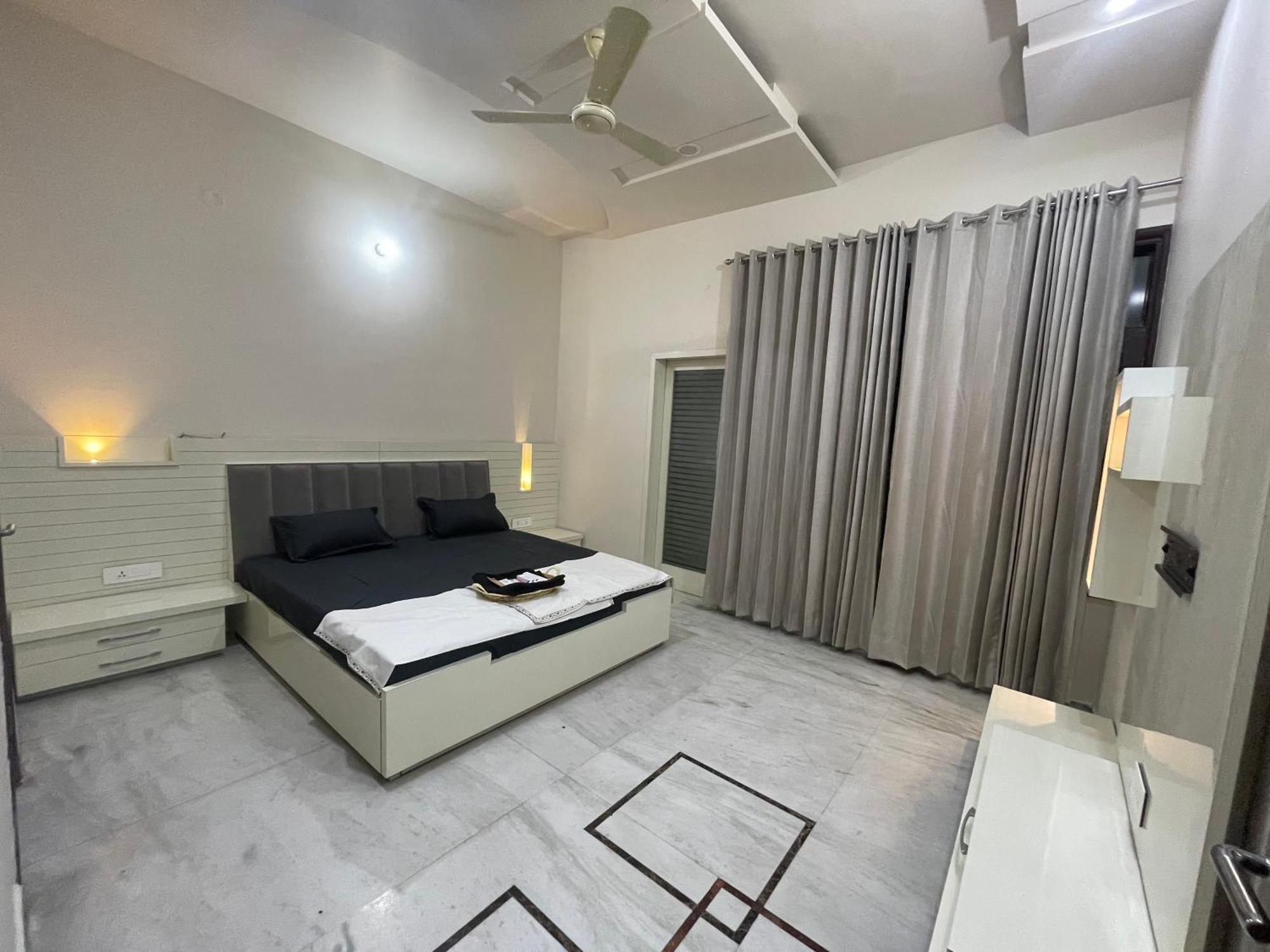 Urban Oasis Villa Amritsar Buitenkant foto