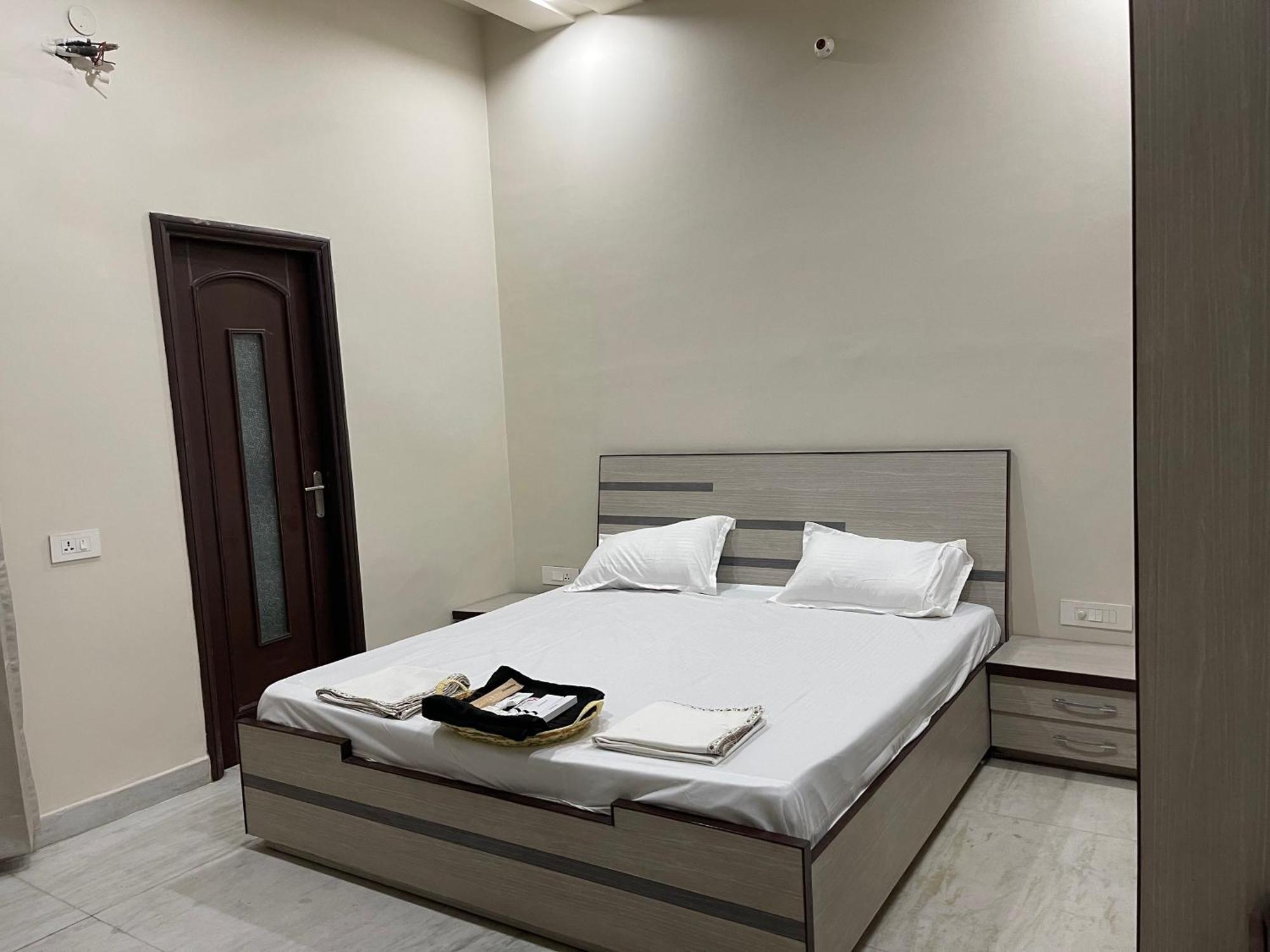 Urban Oasis Villa Amritsar Buitenkant foto